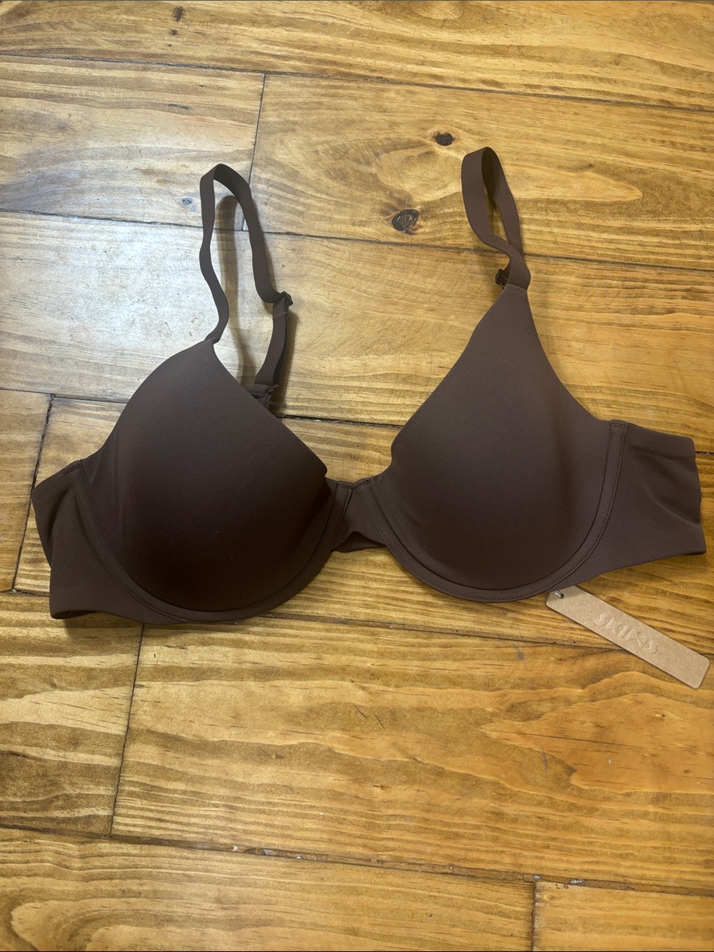 NWT SKIMS Fits Everybody Scoop Plunge Bra in Cocoa Size 40B